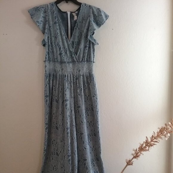 Dolan Maisie Blue Textured Floral Jumpsuit - Picture 2 of 16